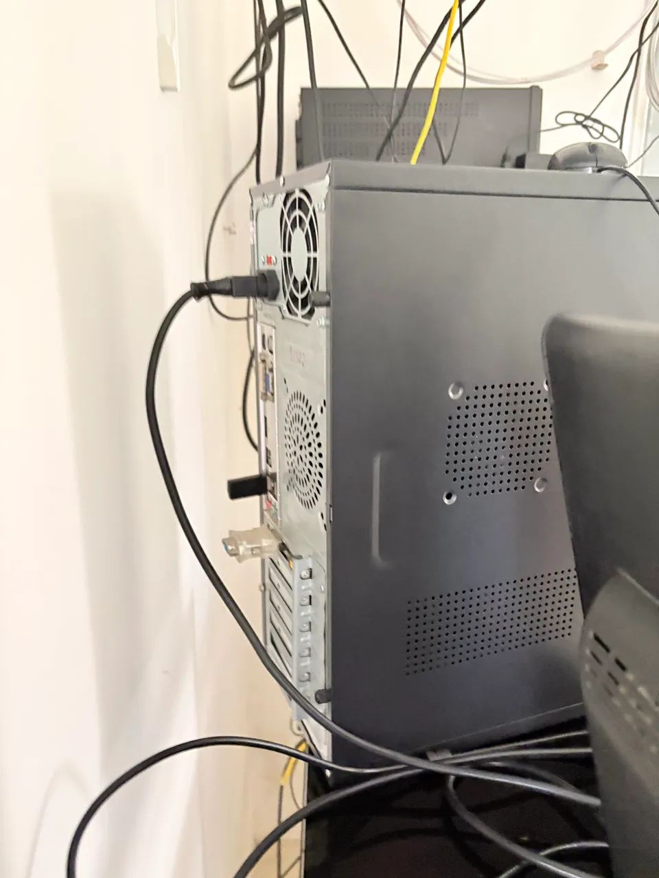VENDO COMPUTADOR/ com placa de video zotac dedicada  - Foto 2