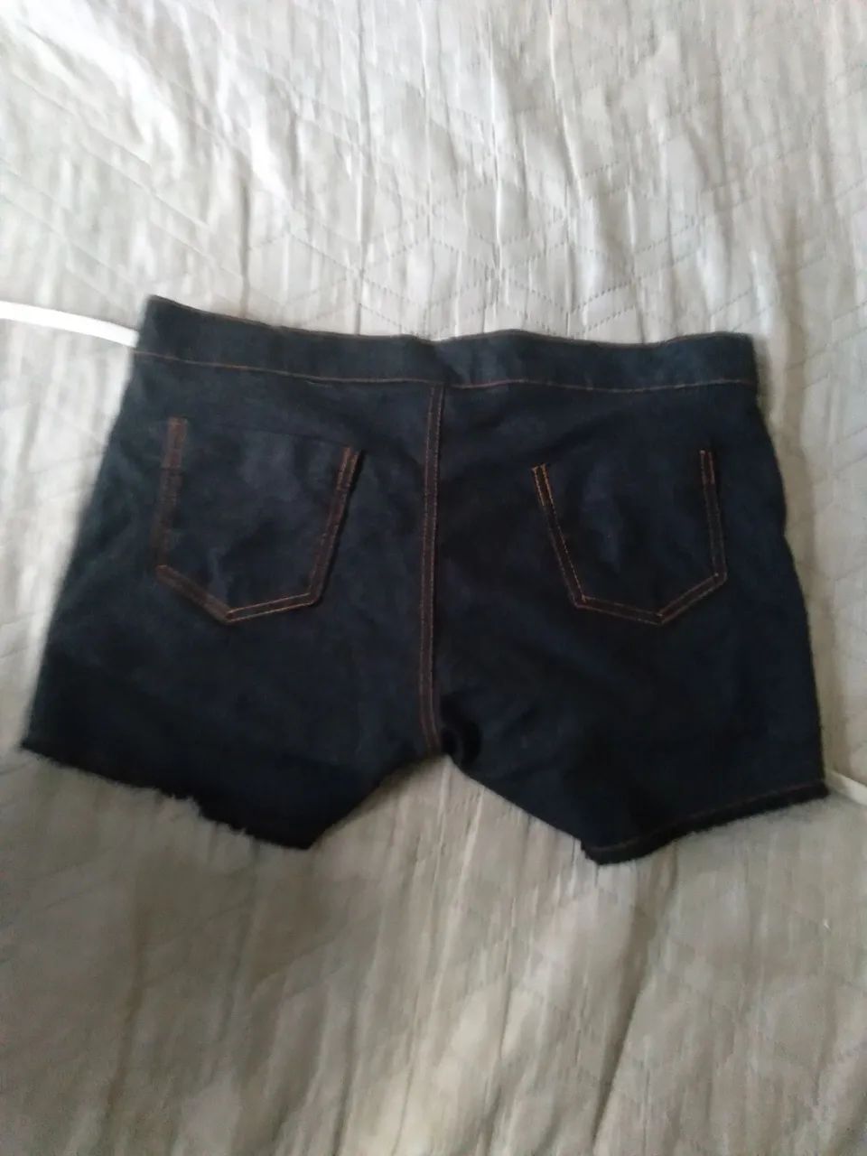 Vende se short novo 