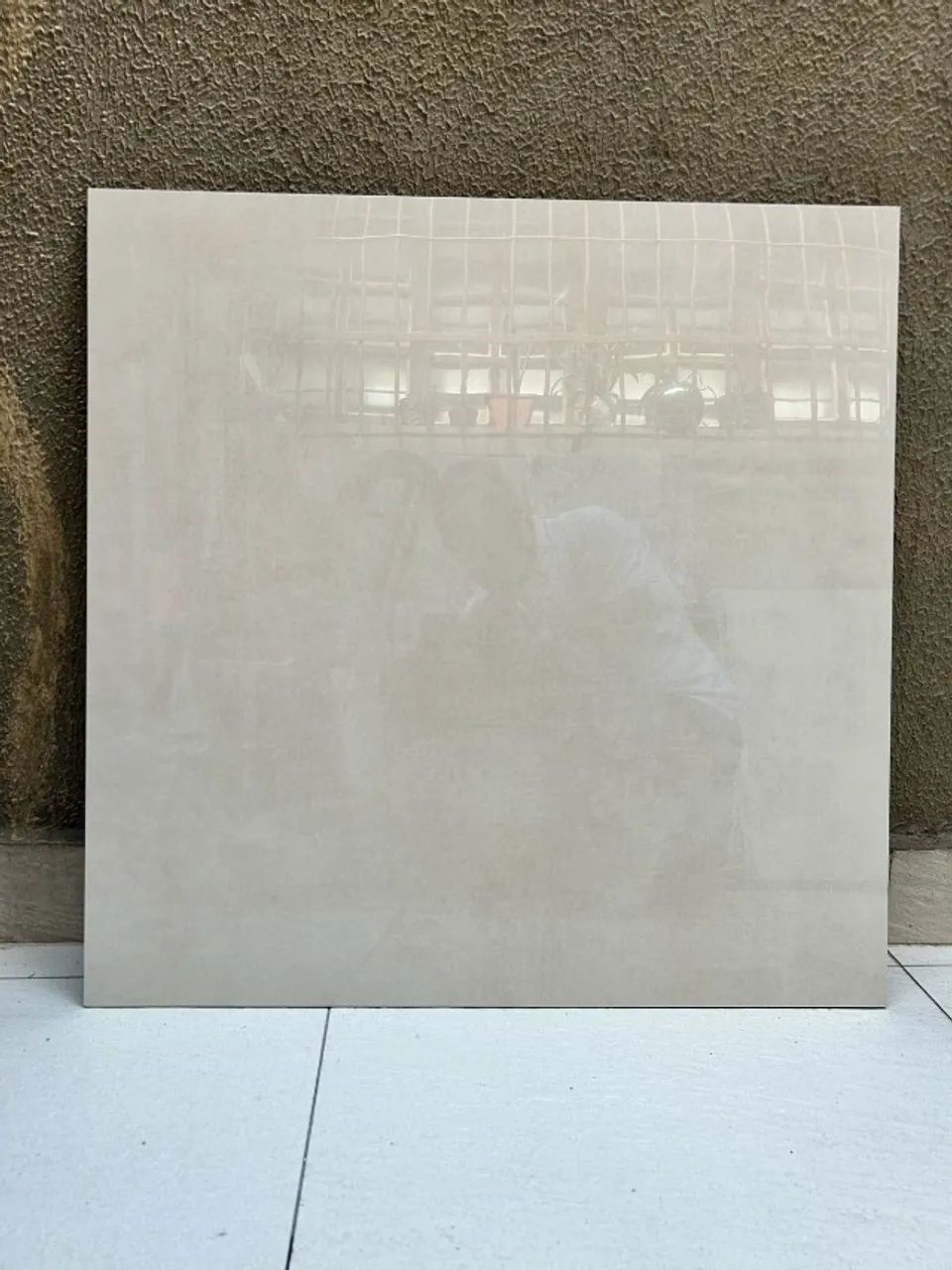 10 m2 de Porcelanato Novo Bege Retificado Polido 71x71 Lindo!