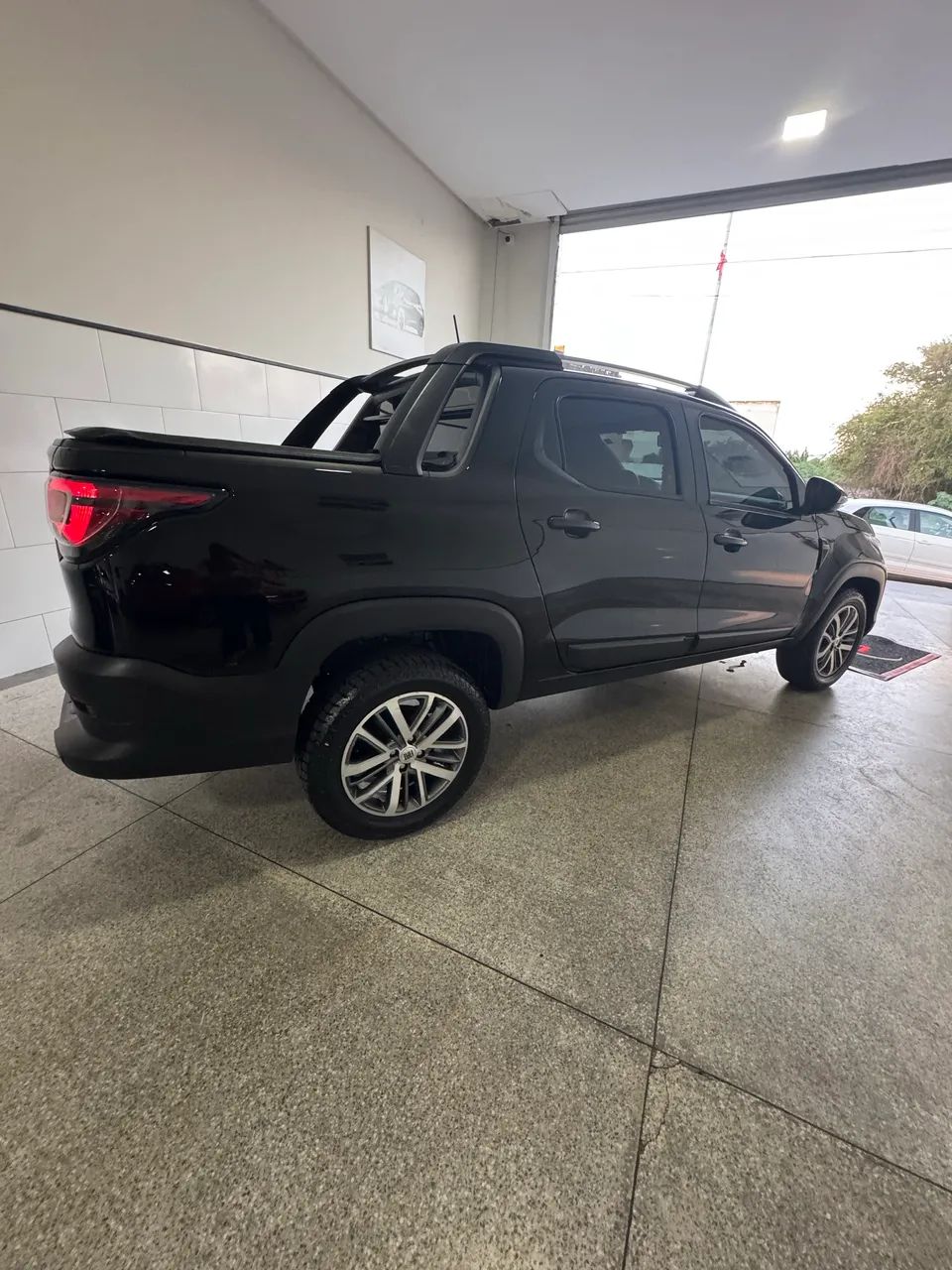 Fiat Strada Volcano 1.3 Flex 8V CD Aut. 2023 - Foto 3
