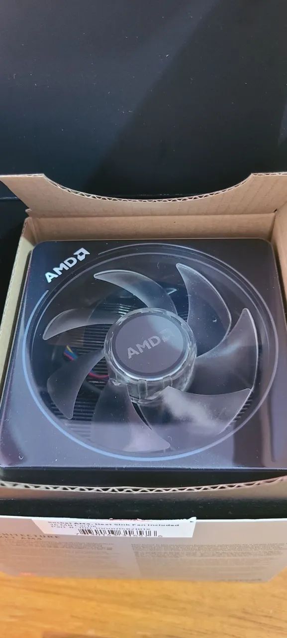Cooler AMD Wraith Prism ARGB - Novo