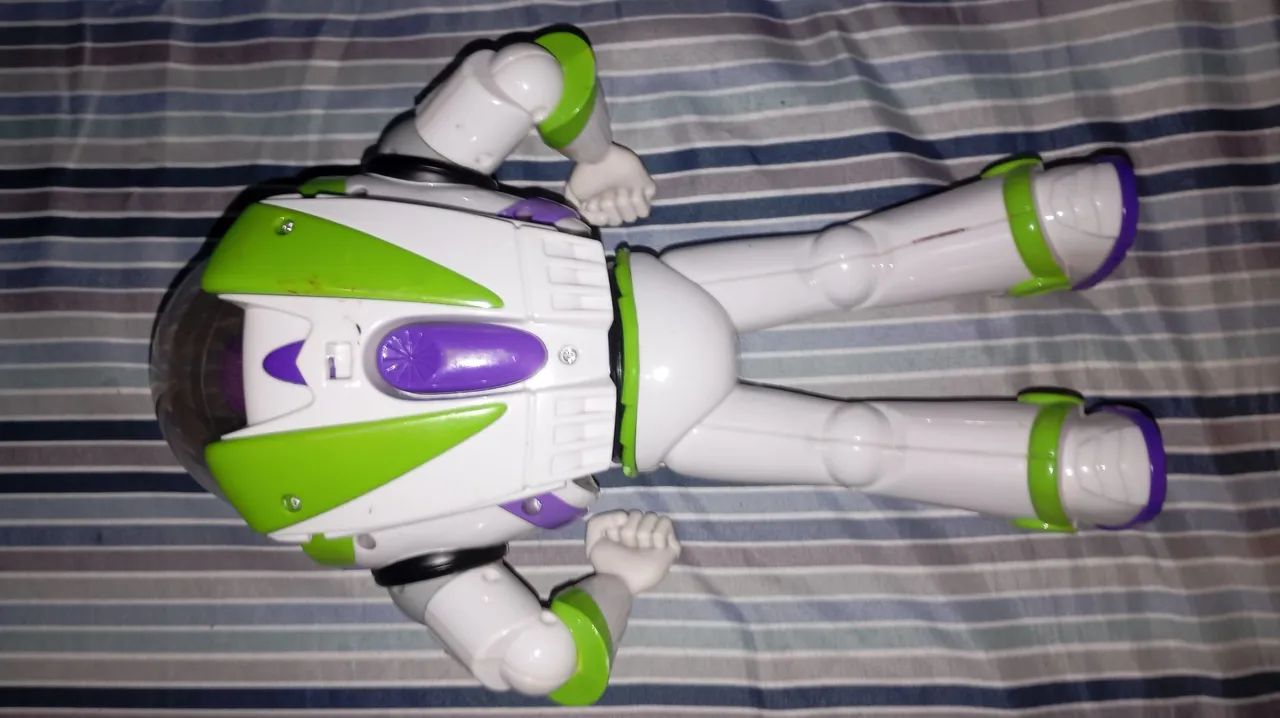 Buzz Lightyear Toyng - Foto 3
