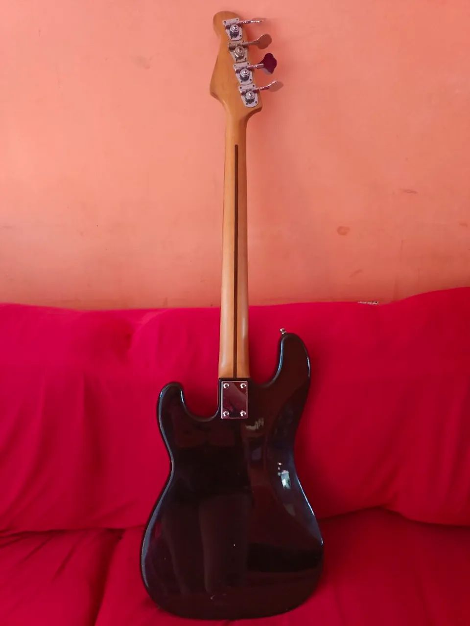 Contrabaixo 4 Cordas, com capa - Foto 3