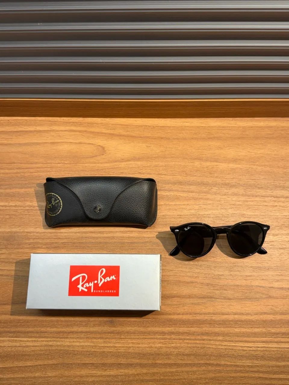 Óculos de sol Ray Ban RB2180