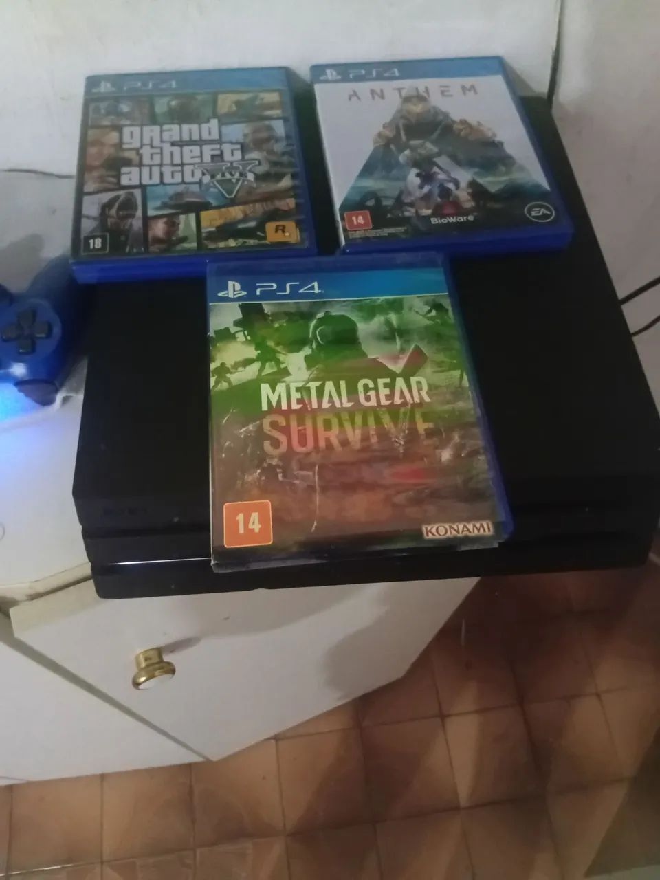 Vendo ps4 pro  zerado unico dono 1 terá jogos travado