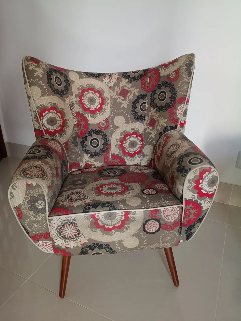 2 poltronas em tecido com design moderno. - Foto 3