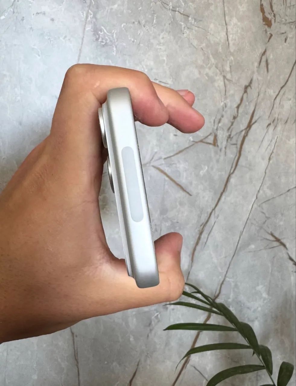 iPhone 17 Pro Max 256GB Silver 4 meses de uso!!  - Foto 3