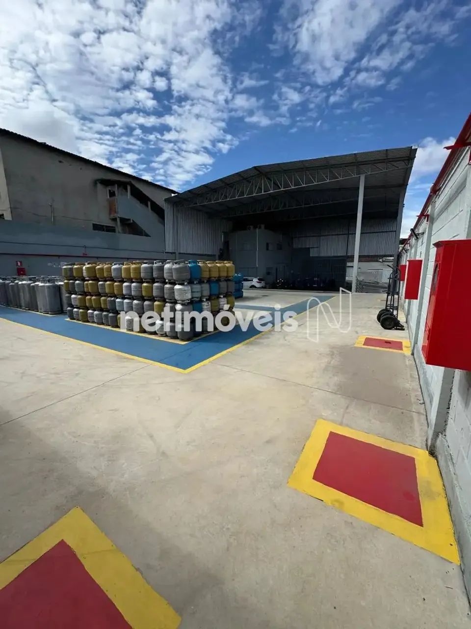 GALPÃO / ÁREA MULTIUSO 800m²; DOCUMENTAÇÃO 100% REGULARIZADA - Foto 4