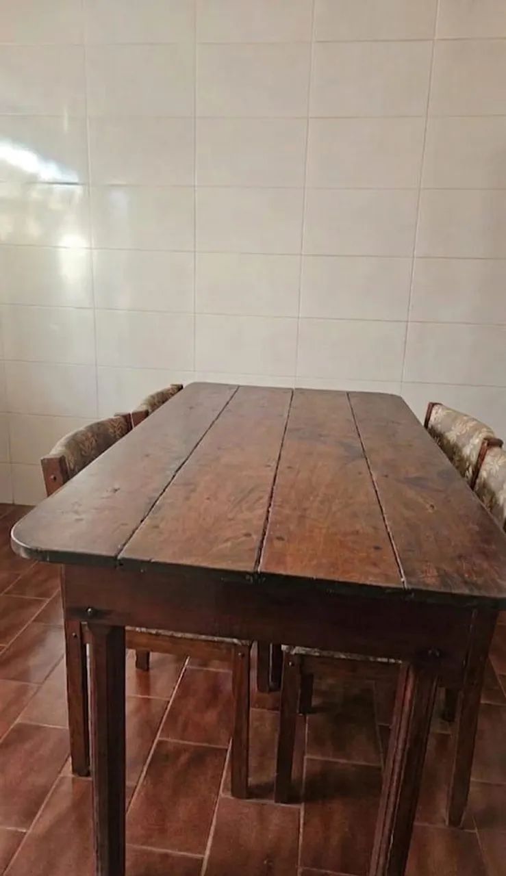 MESA COM 4 CADEIRAS  - Foto 2