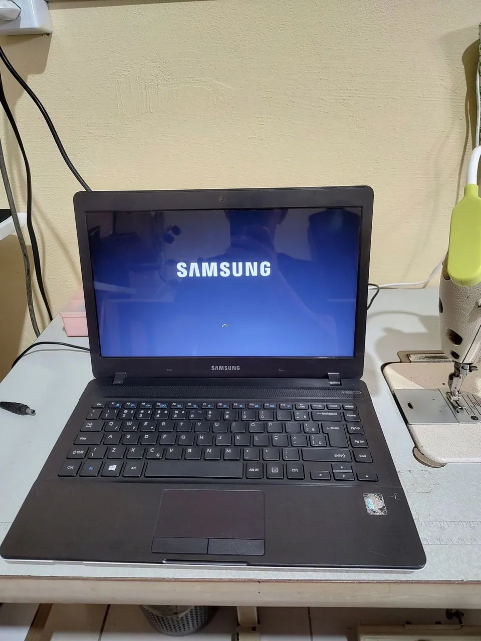 Notebook Samsung bem conservado 
