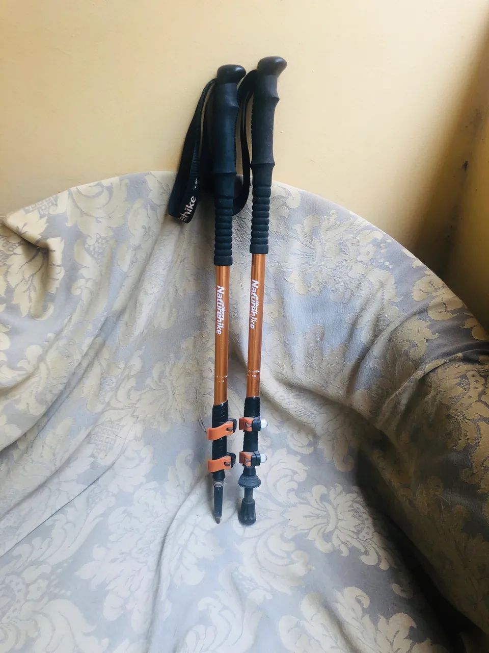 Vendo Bastão de Caminhada  - Foto 3