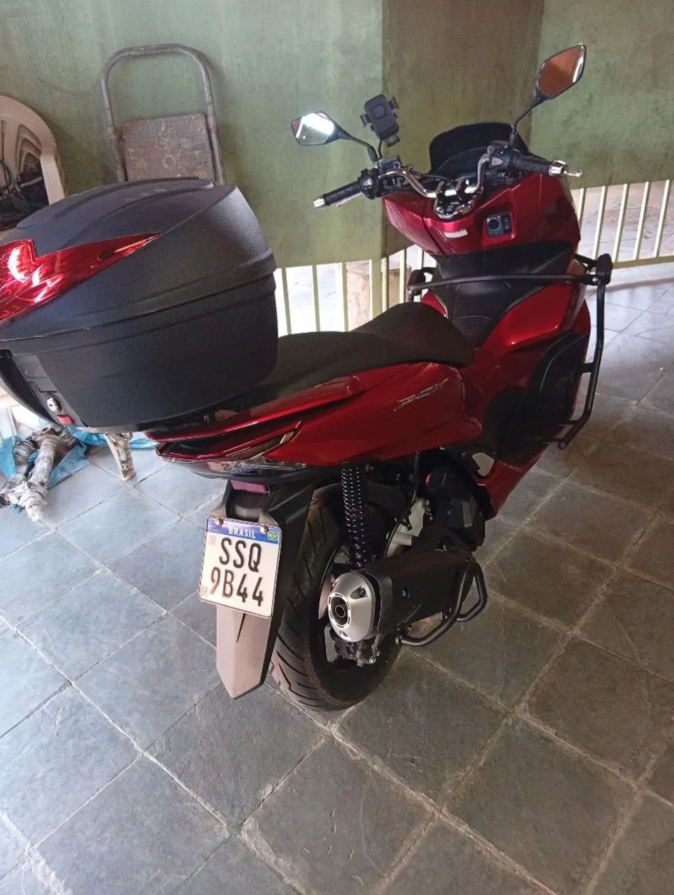 Yamaha PCX 160 ABS, completa com protetores de segurança e baú  - Foto 3