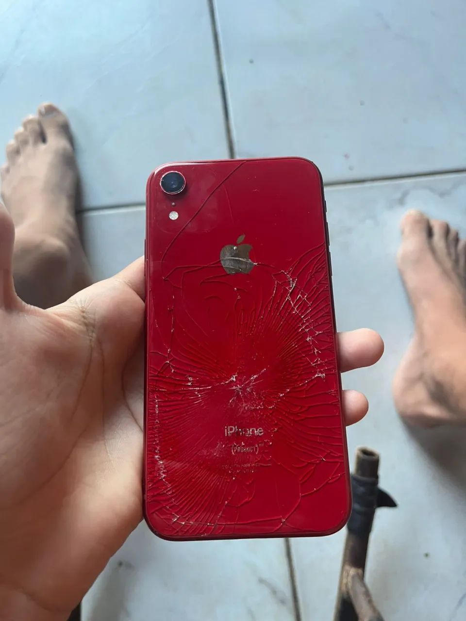 iphone xr vermelho em perfeito estado  - Foto 2