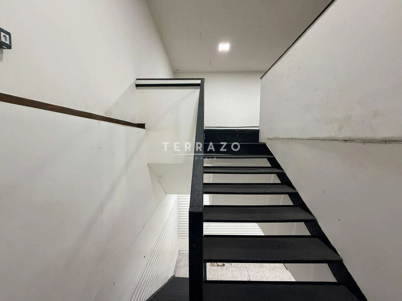 Loja Comercial no centro da Cidade! - Foto 13
