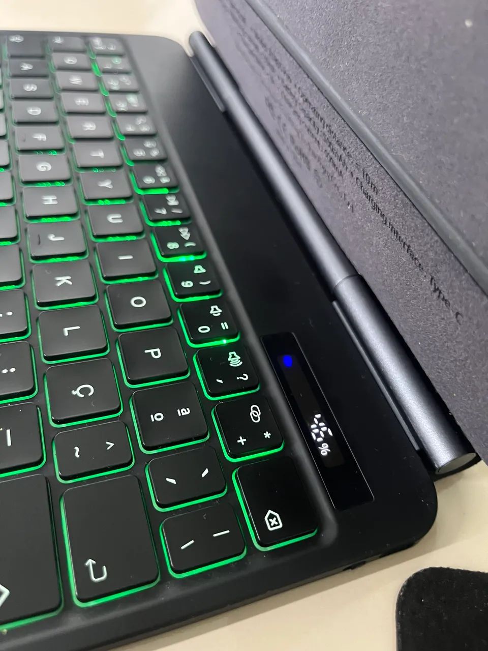 TECLADO MAGNÉTICO IPAD 11/ 10 2022 - Foto 3