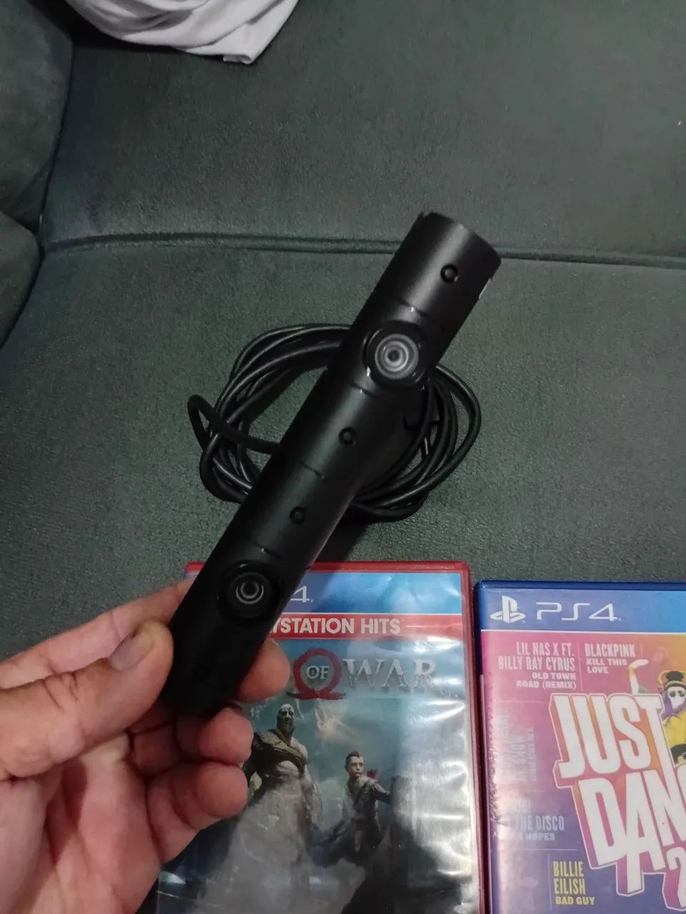 vendo câmera de ps4 e jogos 