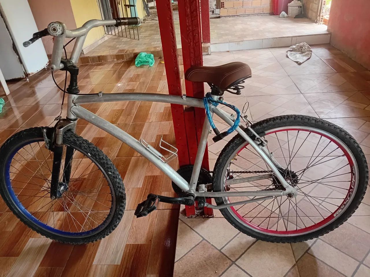 Bicicleta semi nova  - Foto 3