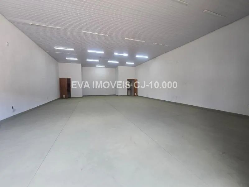 Galpão de 150m² com 2 banheiros - Foto 3