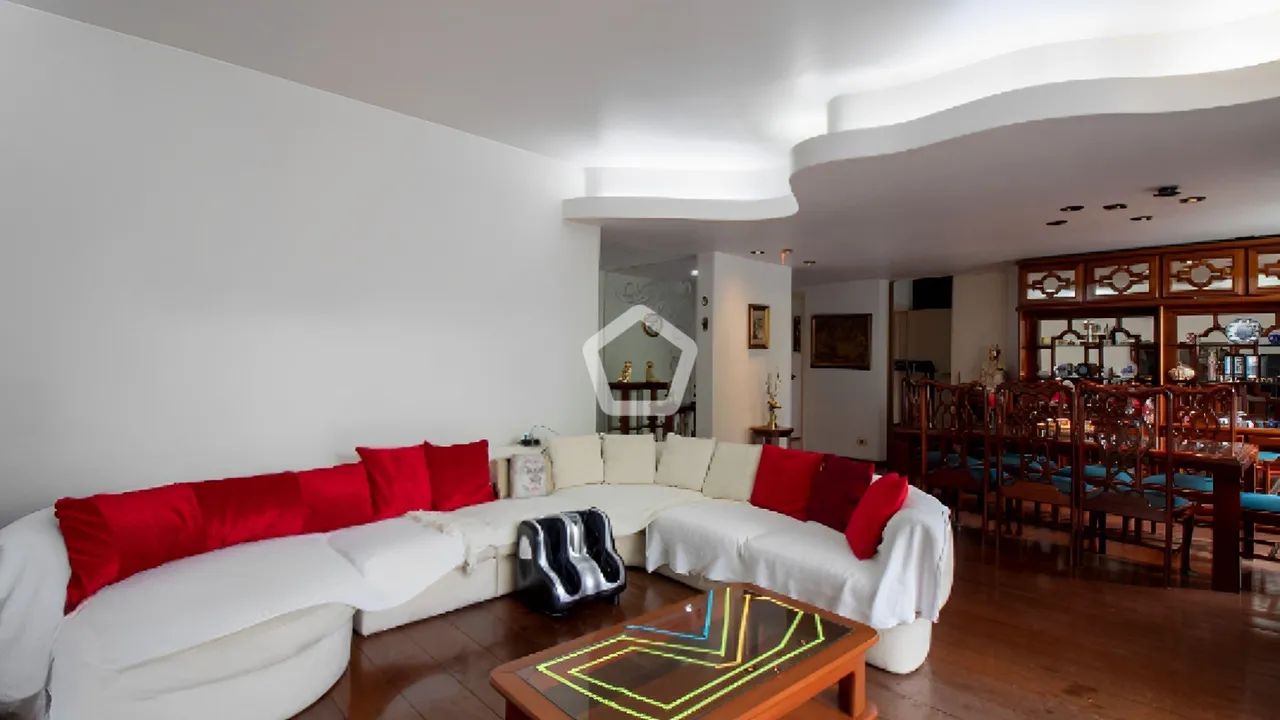 Apartamento em Moema