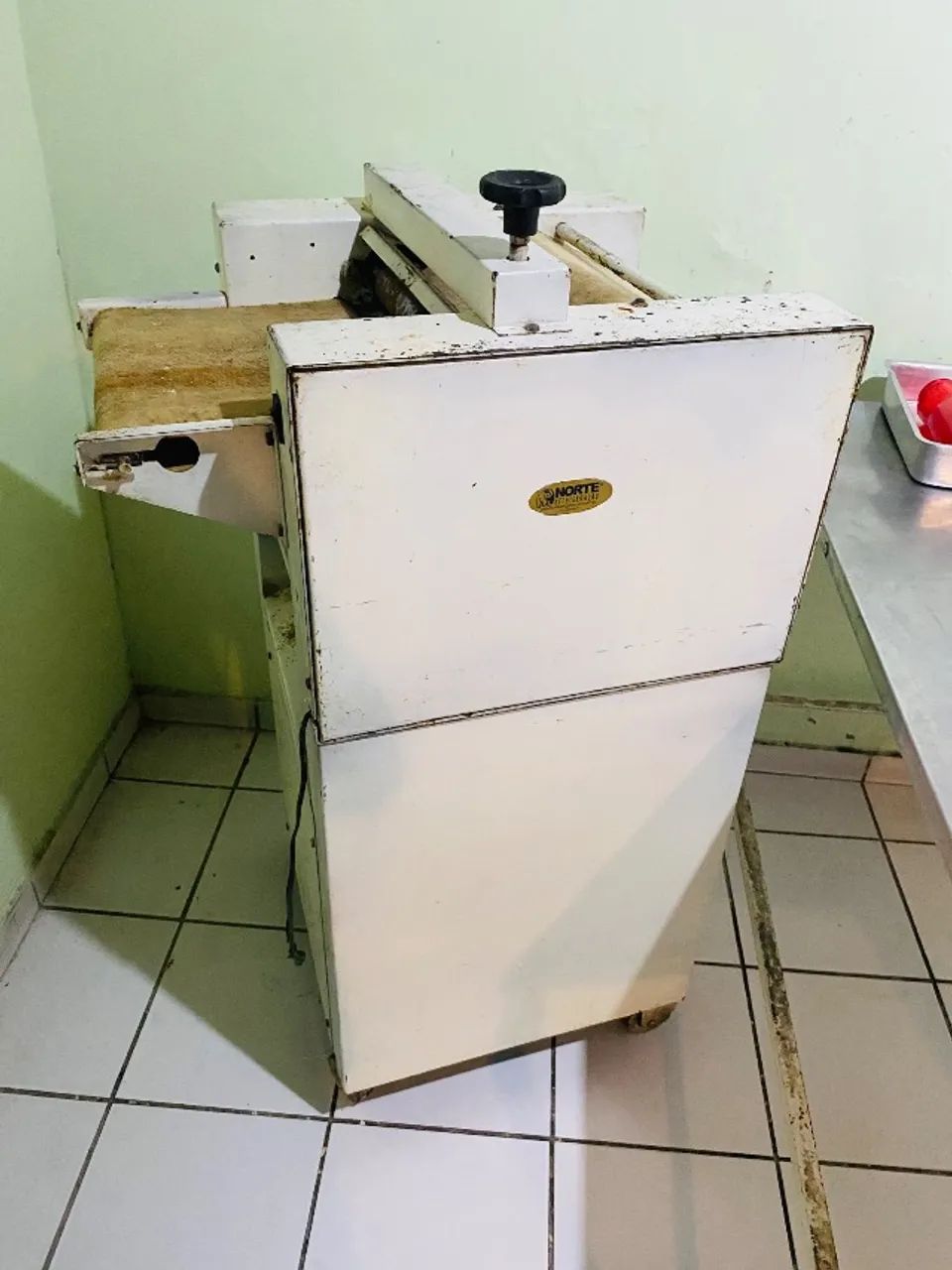 Modeladora de pães 