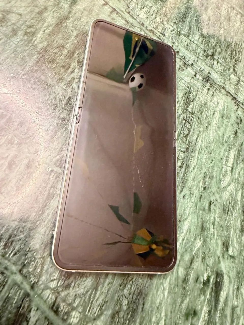 Galaxy Zflip 6 - Foto 3