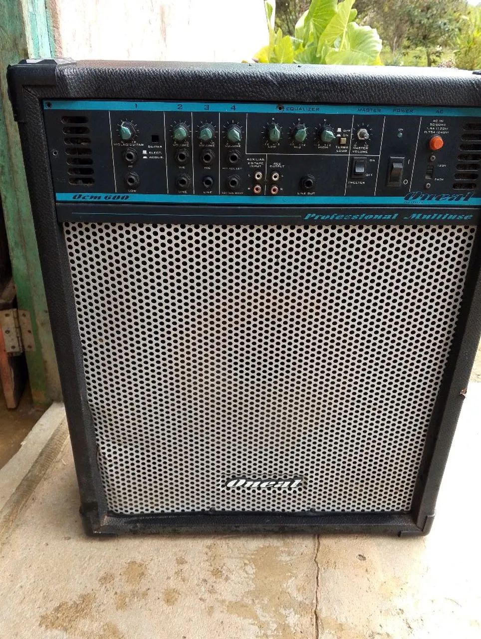 Vende-se caixa de som acústica 