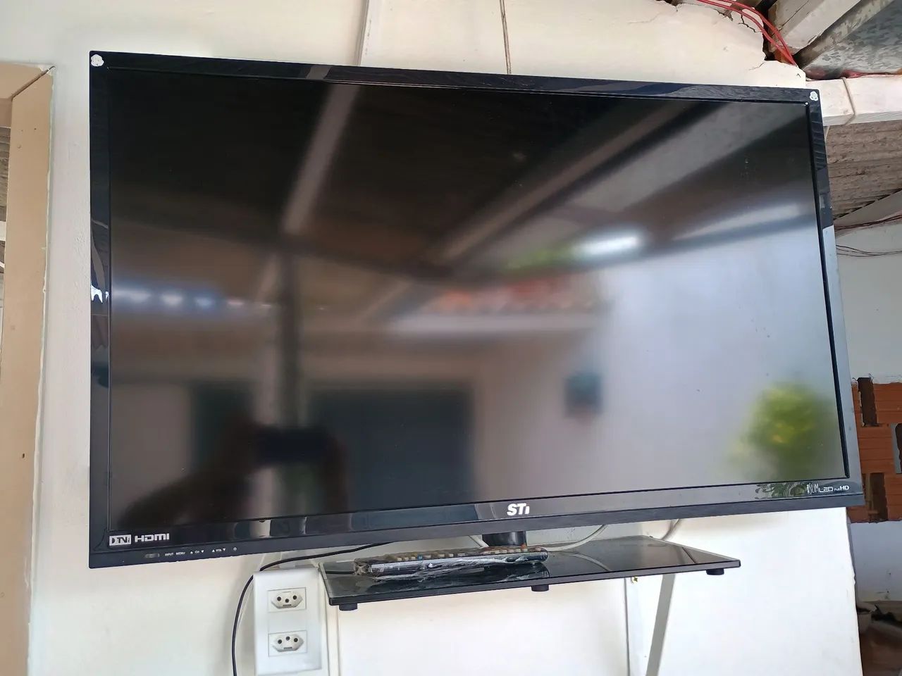 TV 