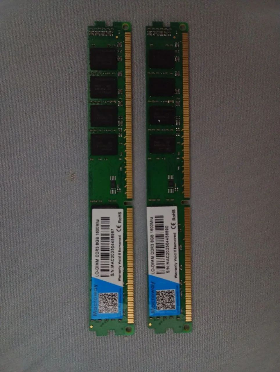 Memória RAM 8x2GB DDR3