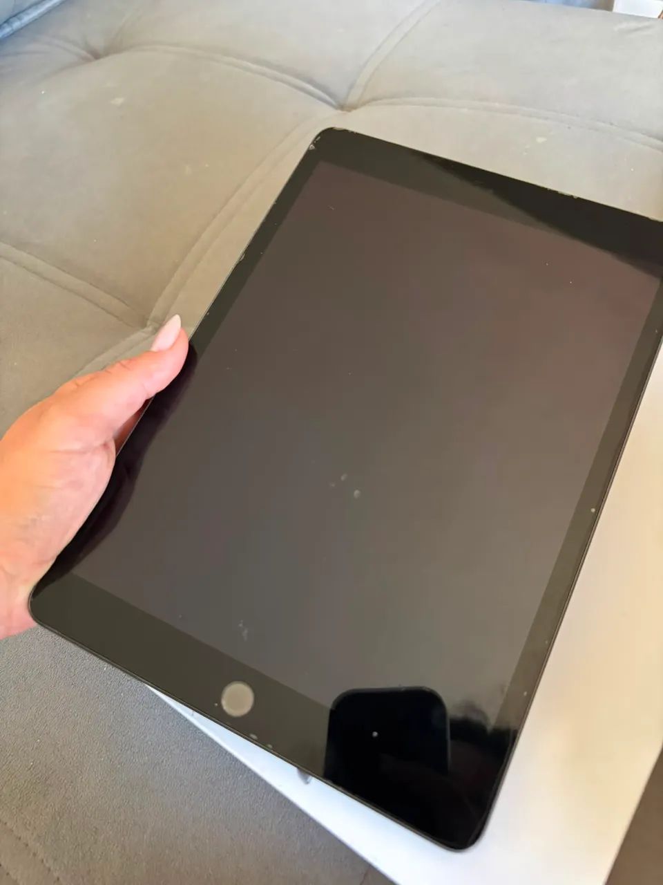 iPad 9 geração, 64g Tem mais de 91% de bateria, zerado!!! - Foto 2