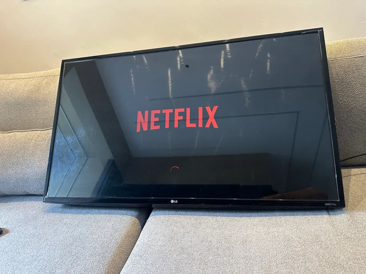 TV SMART LG 43 polegadas // aceito cartão de crédito até 12x - Foto 2