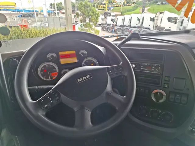 Caminhão revisado com garantia de 3 meses! DAF XF 105 FTS 460 6x2 Ano 2019/2020 - Foto 6