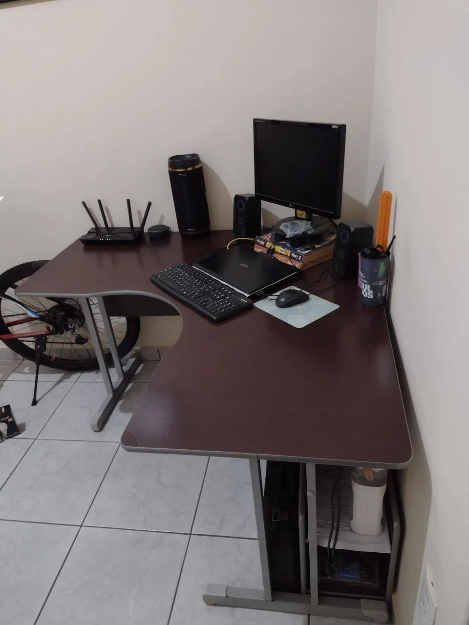 Mesa em MDF para Escritório, Estudos, Home Office  - Foto 2