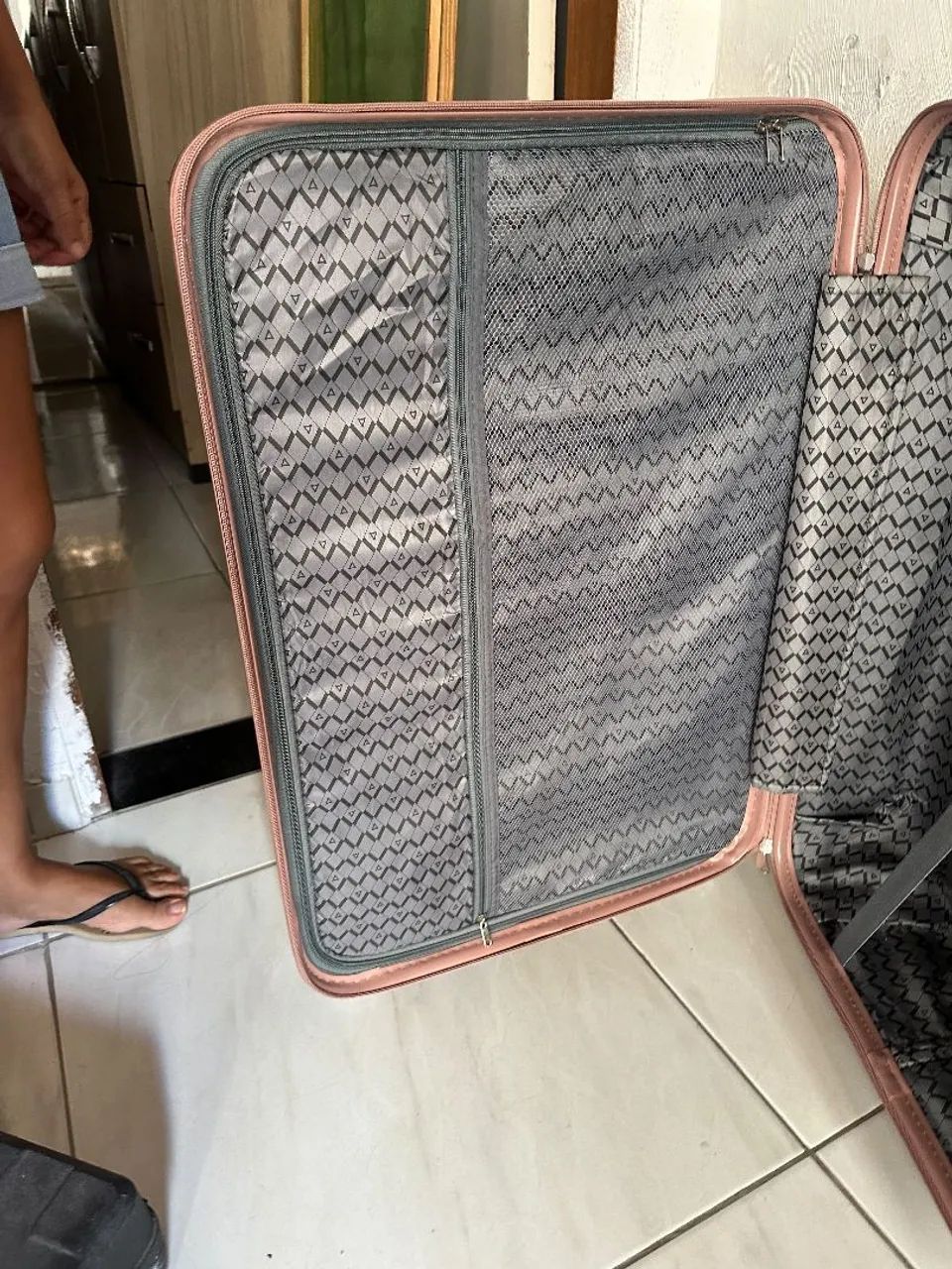 Mala grande para vender no precinho! - Foto 4