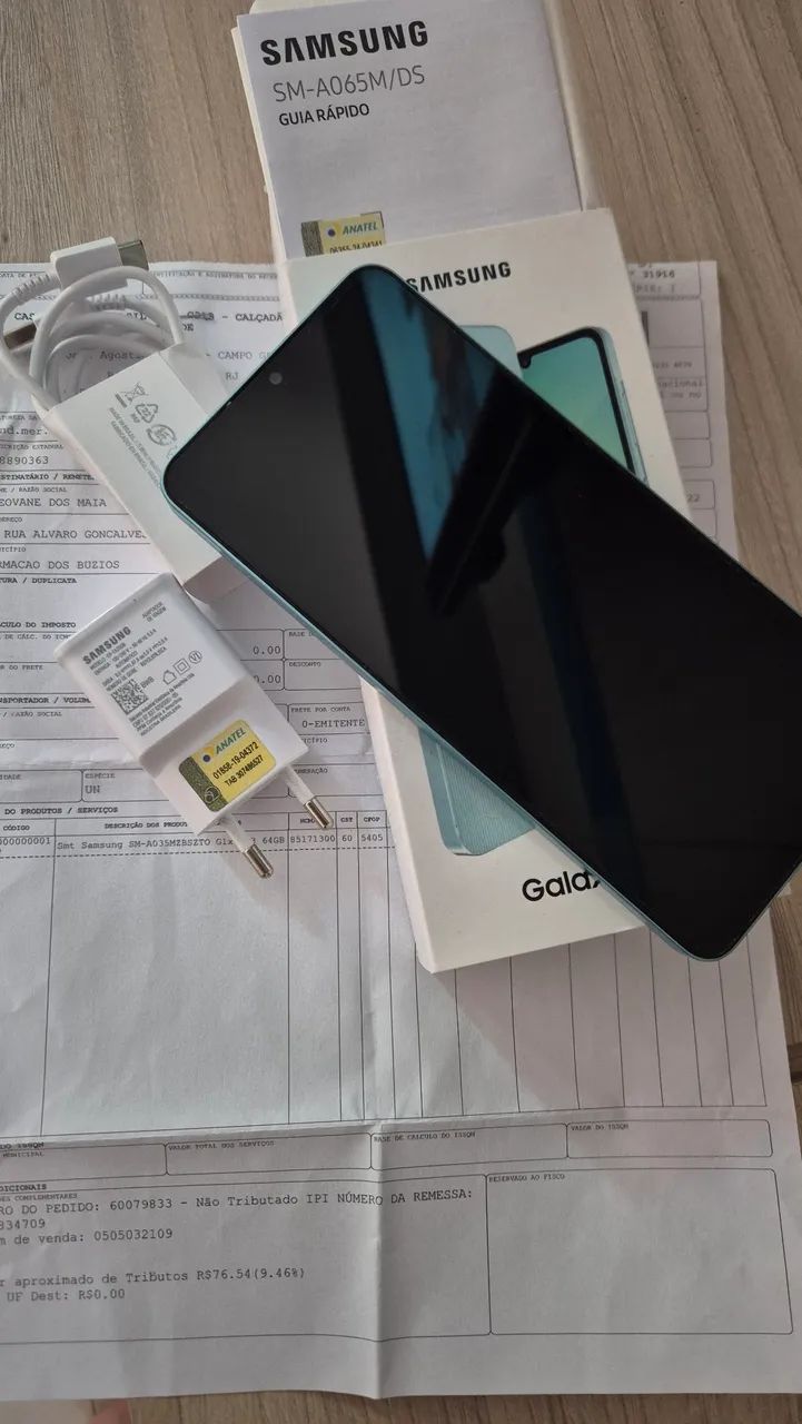 Celular sansumg A06 (muito novo) 