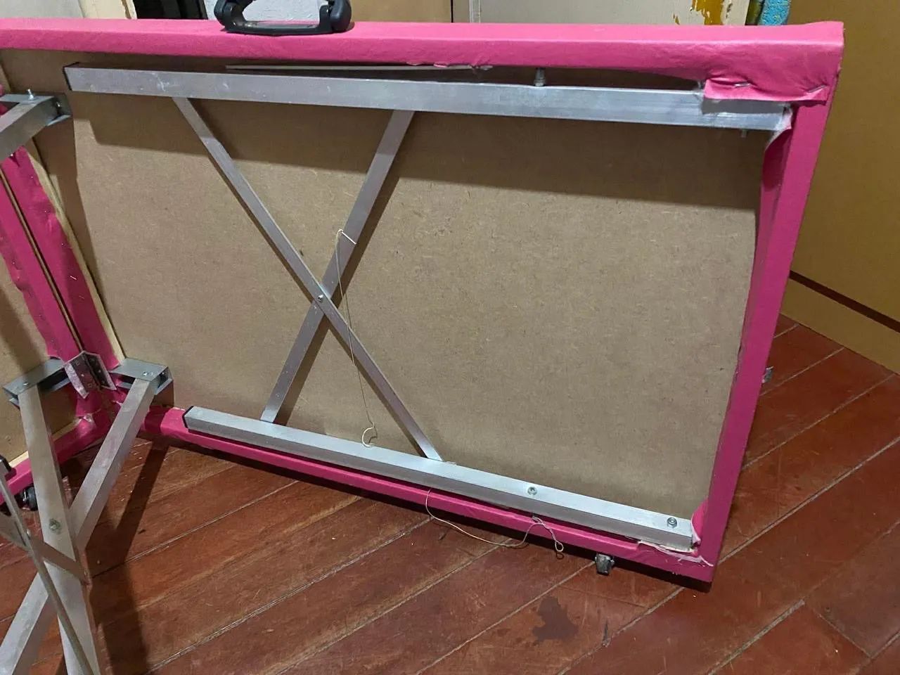 Vendo maca de estética com produtos  - Foto 3