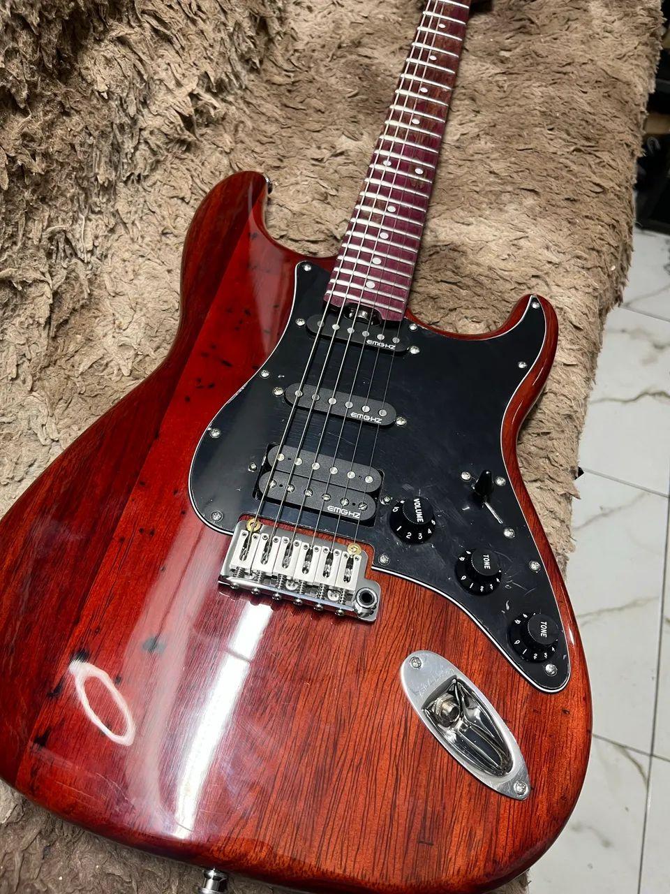 Guitarra Studebacker 