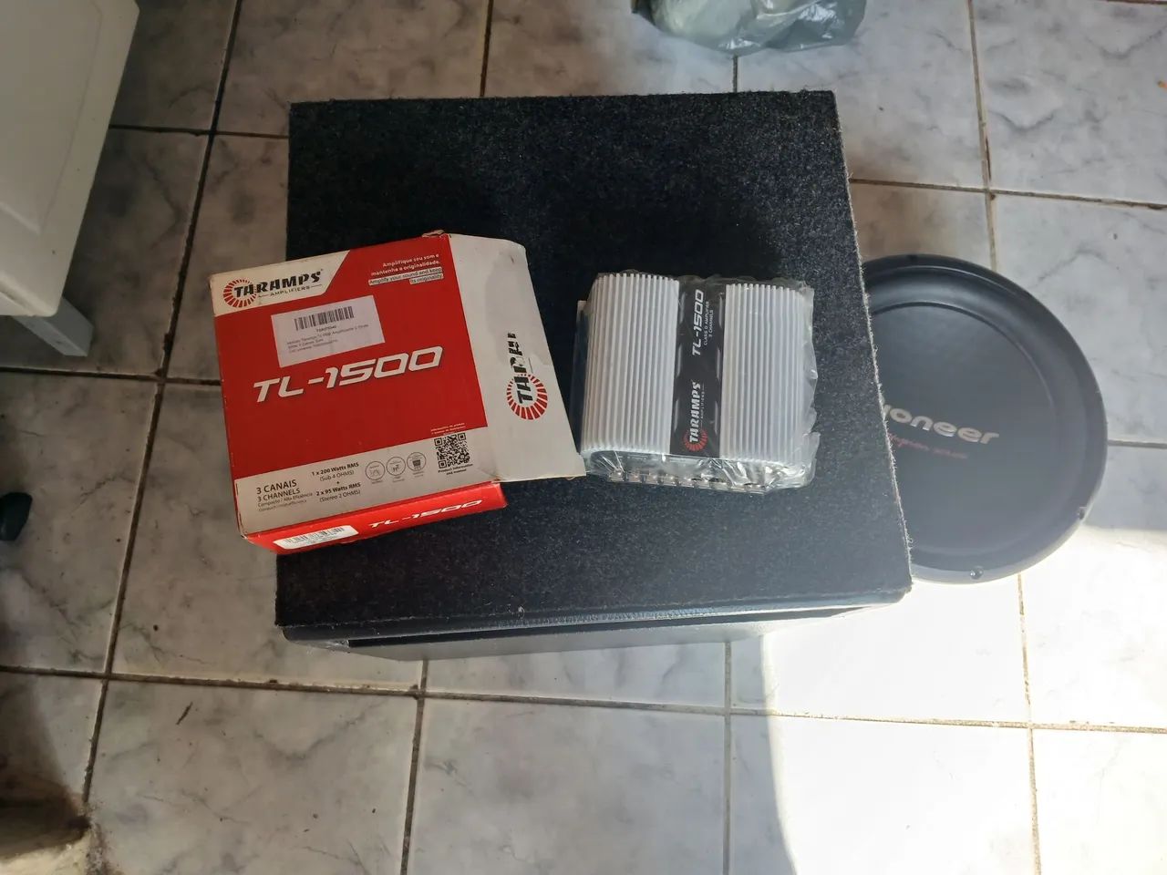 Caixa modulo e fone 