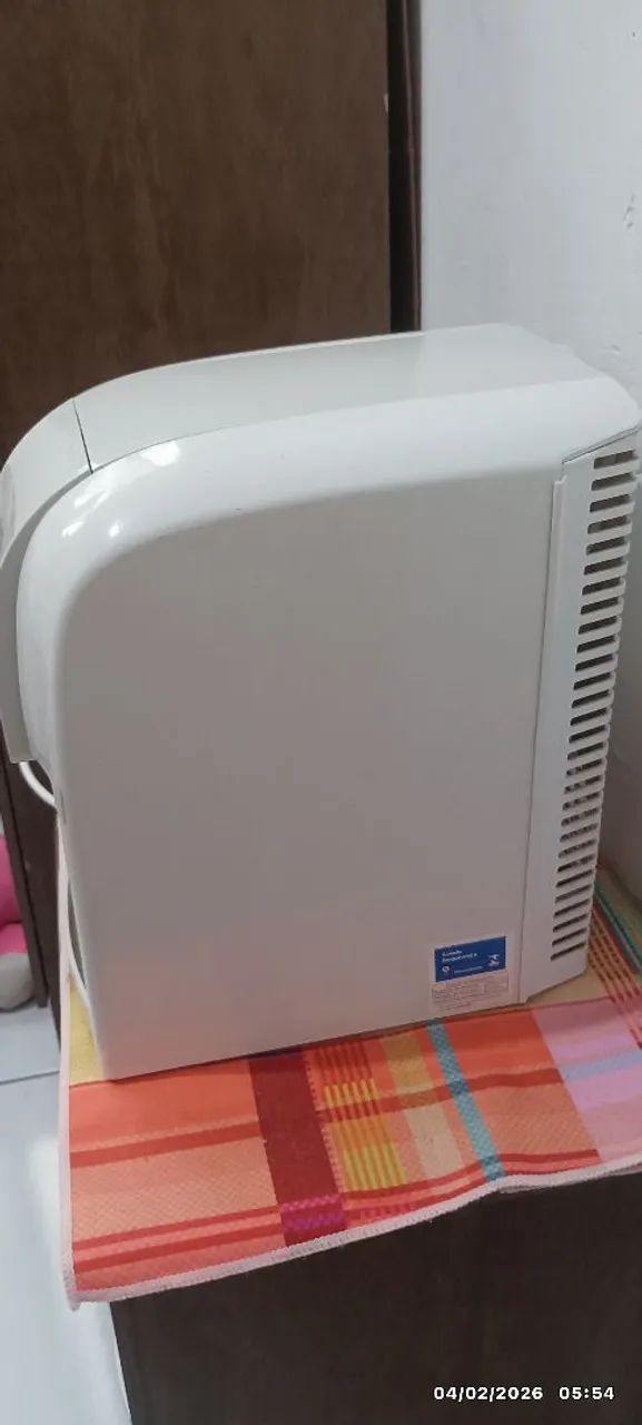filtro de água funcionando só não tá gelando bem em ótimo estado 250 reais  - Foto 2