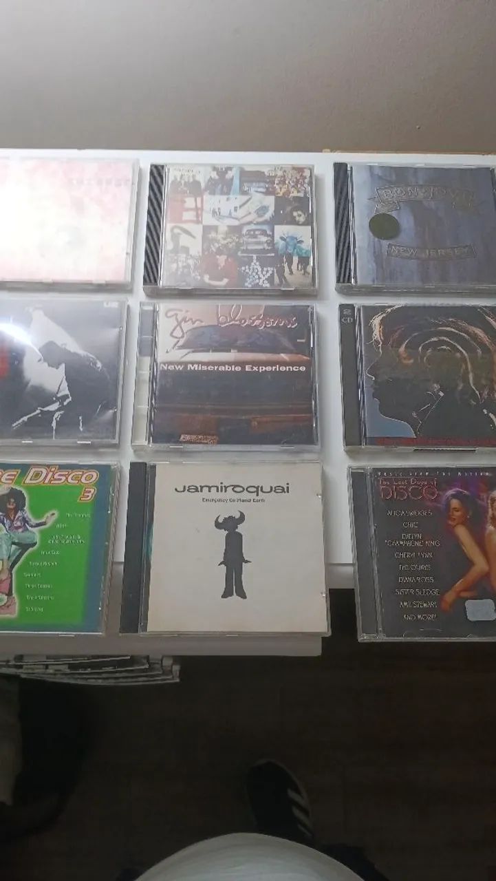 CDs Variados cada CD 18 reais 