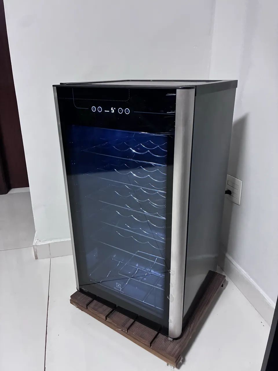 Adega Electrolux 34 Garrafas - Foto 4