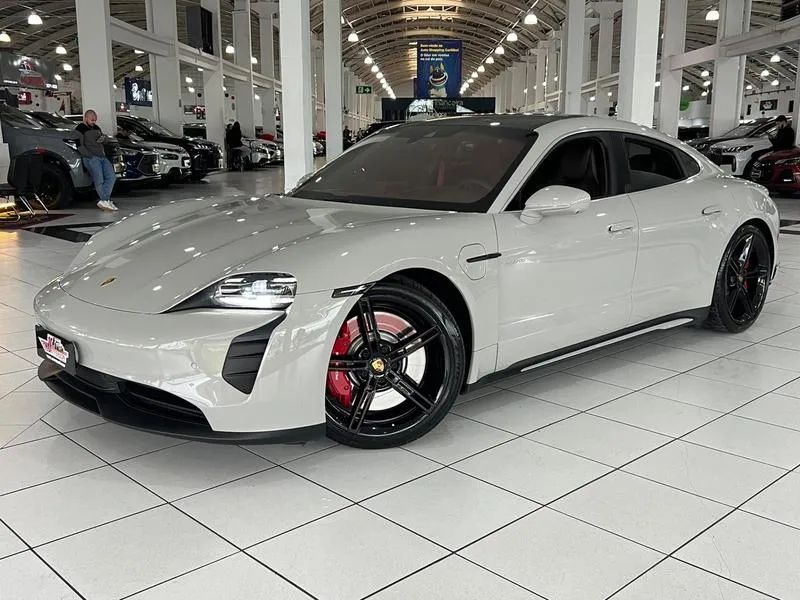 Porsche Taycan 4S (elétrico) 2022