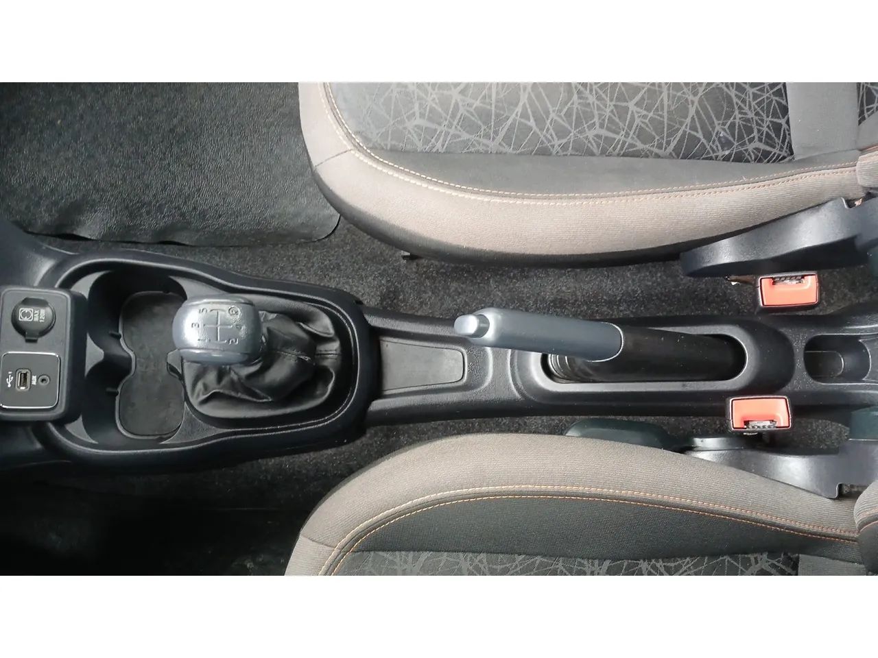 Fiat Mobi TREKKING 1.0 Flex 5p., foto 16 de 16
