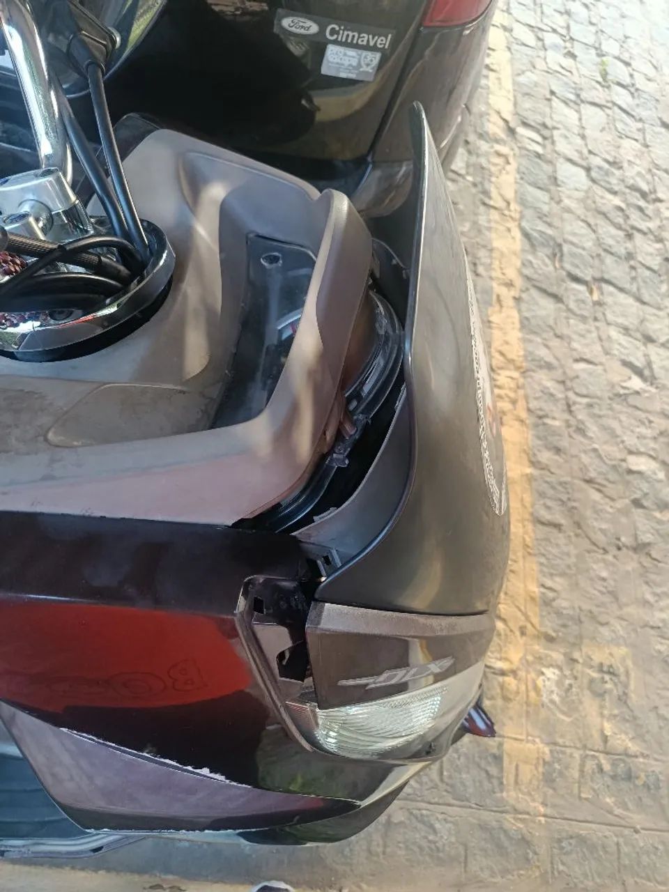 Vendo PCX 2018 vinho  - Foto 3