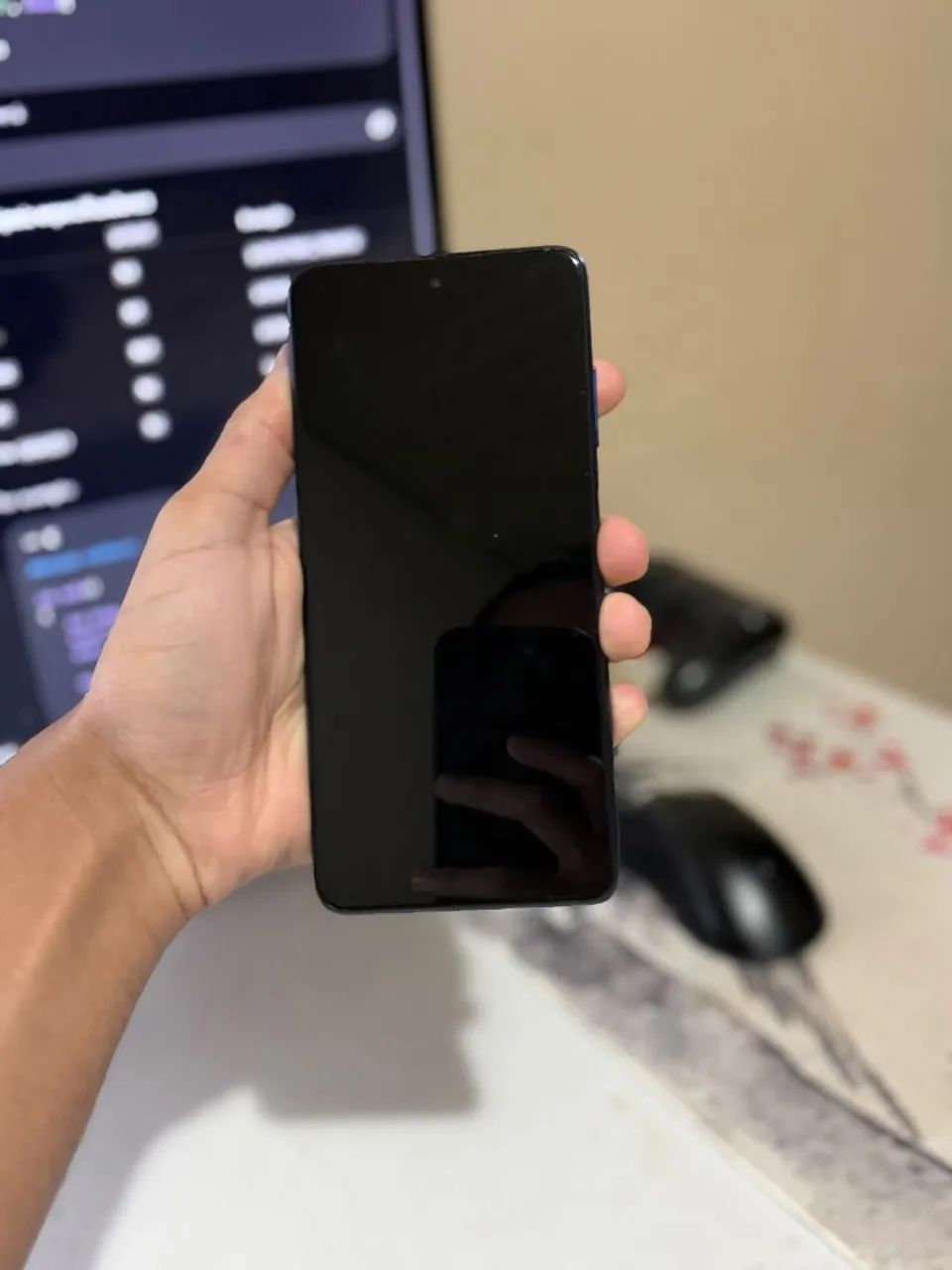 CELULAR  POCO X3 PRO COM DEFEITO (PREÇO NEGOCIÁVEL) - Foto 2