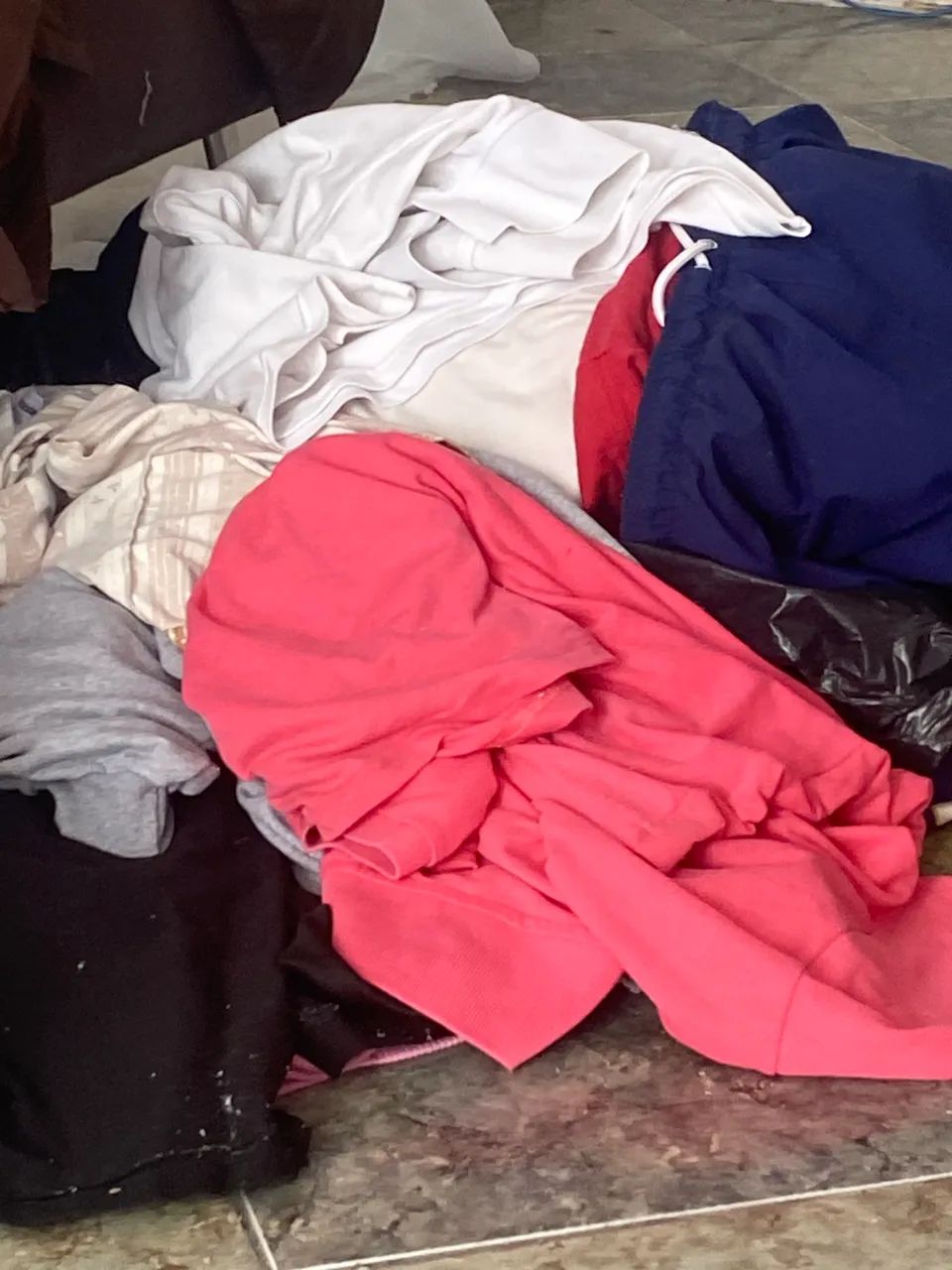 Vendo lote de ropa 
