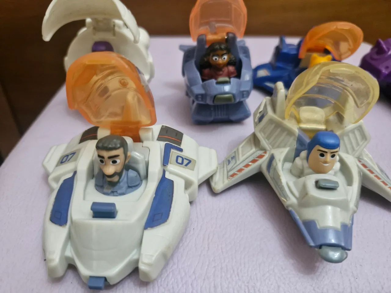 Miniaturas Action Figure Buzzlithear  - Foto 4