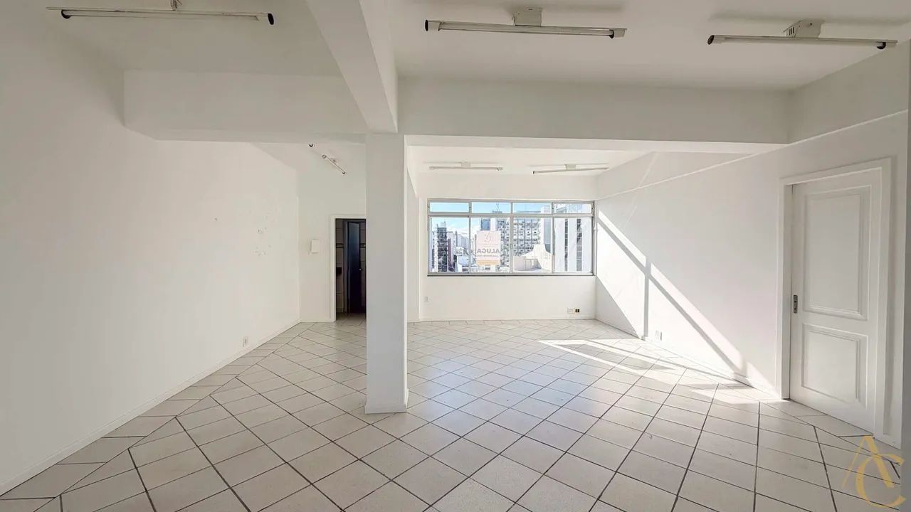Sala comercial para alugar - 38,00m² - Centro - Florianópolis/SC.
