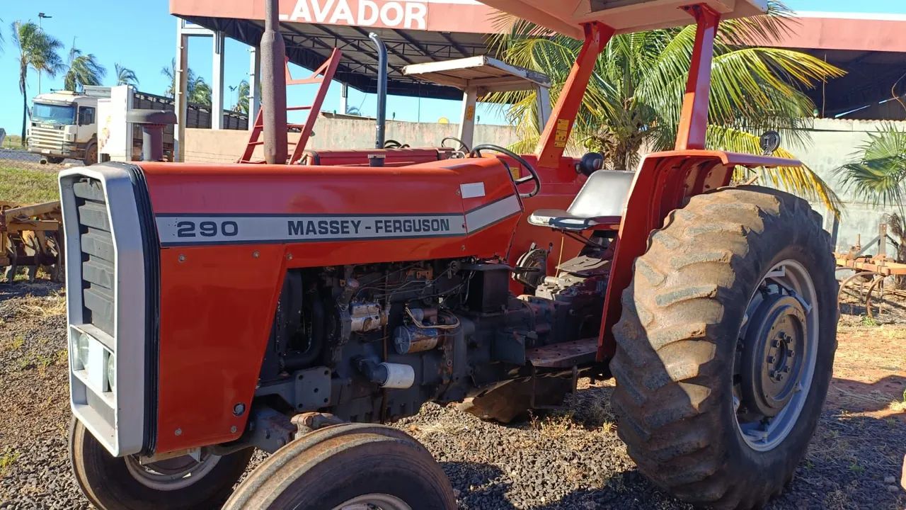 Trator MF 290, ano 84