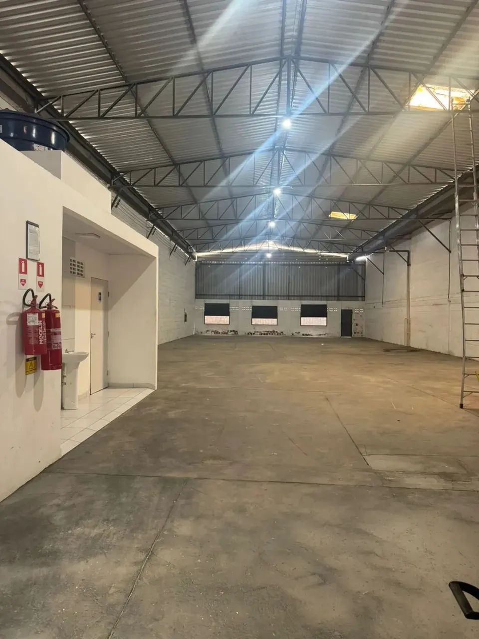 Alugo Galpão Renascer - Foto 3