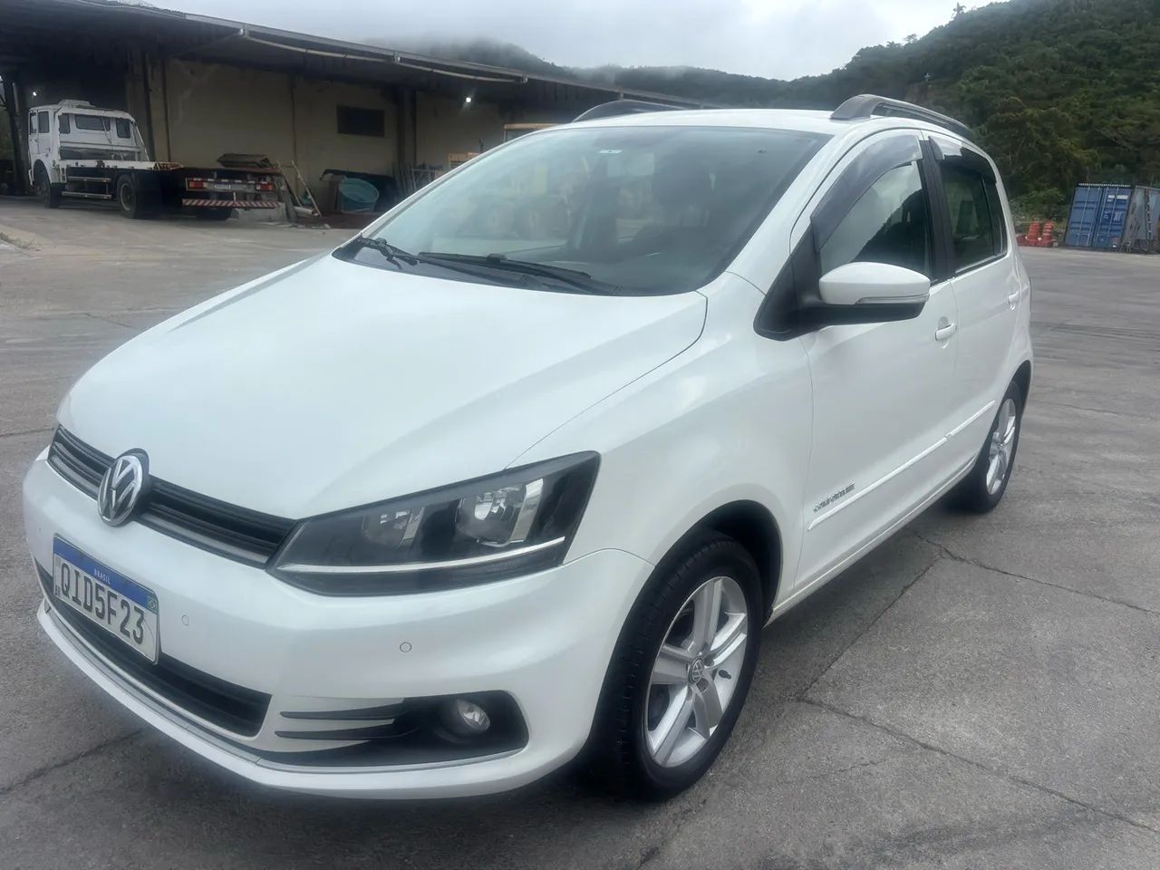 Volkswagen Fox Fox Comfortline 1.6 Flex 8V 5p 2016